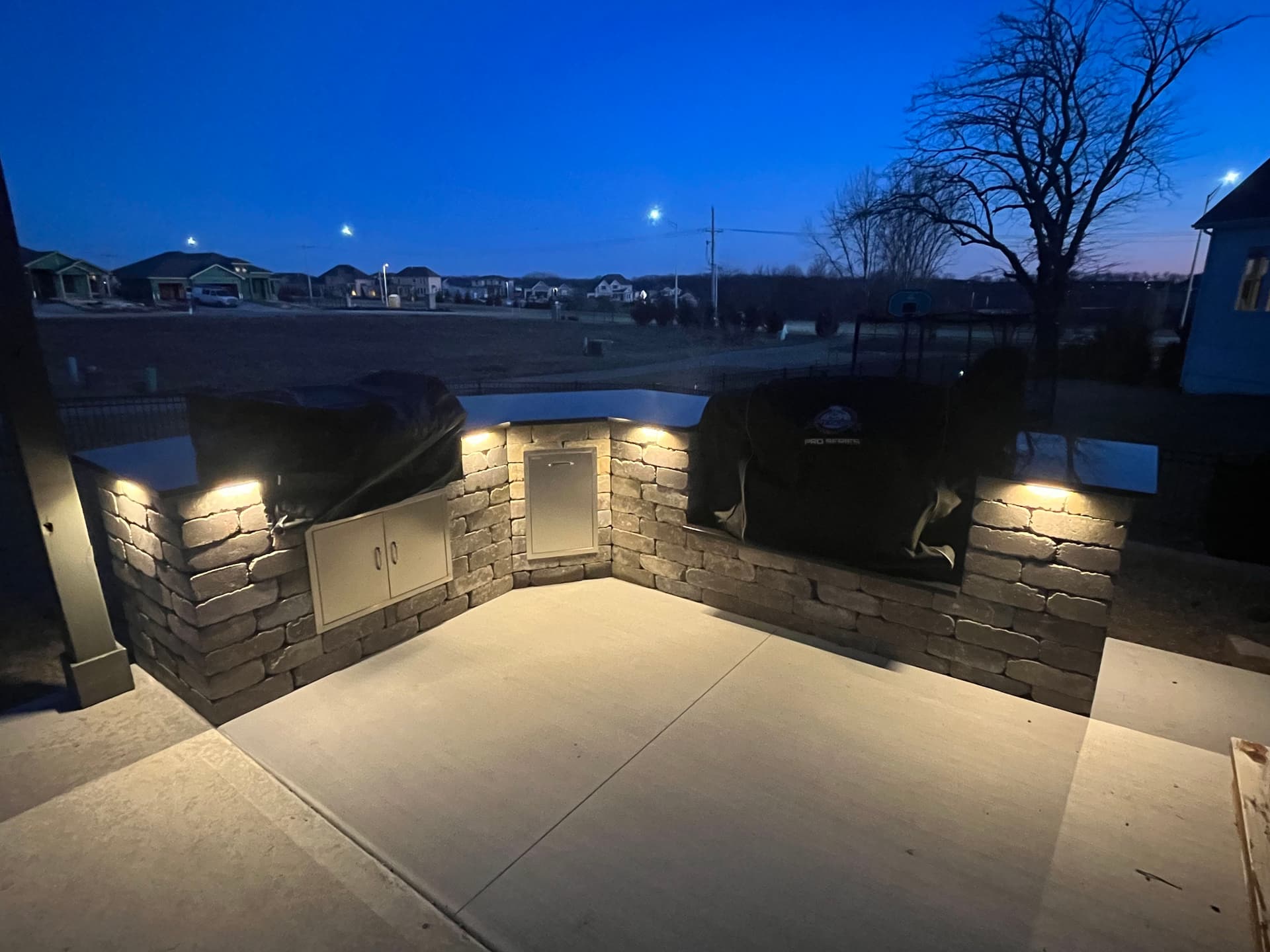 Gallery photos for Beautiful Custom Outdoor Kitchen Installation: Image #1