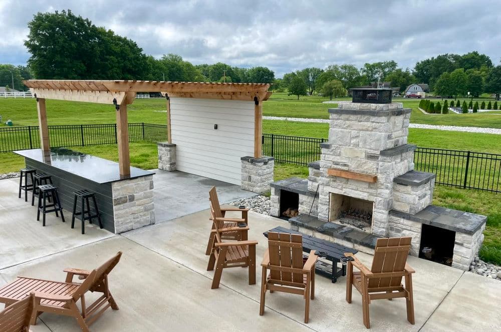 Gallery photos for Complete Backyard Makeover in Lee's Summit, MO: Image #4