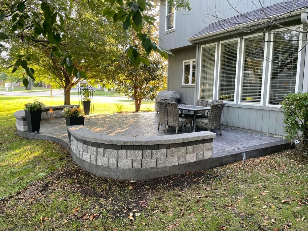 Gallery photos for Stamped Patio with Seating Wall in Lee's Summit: Image #3